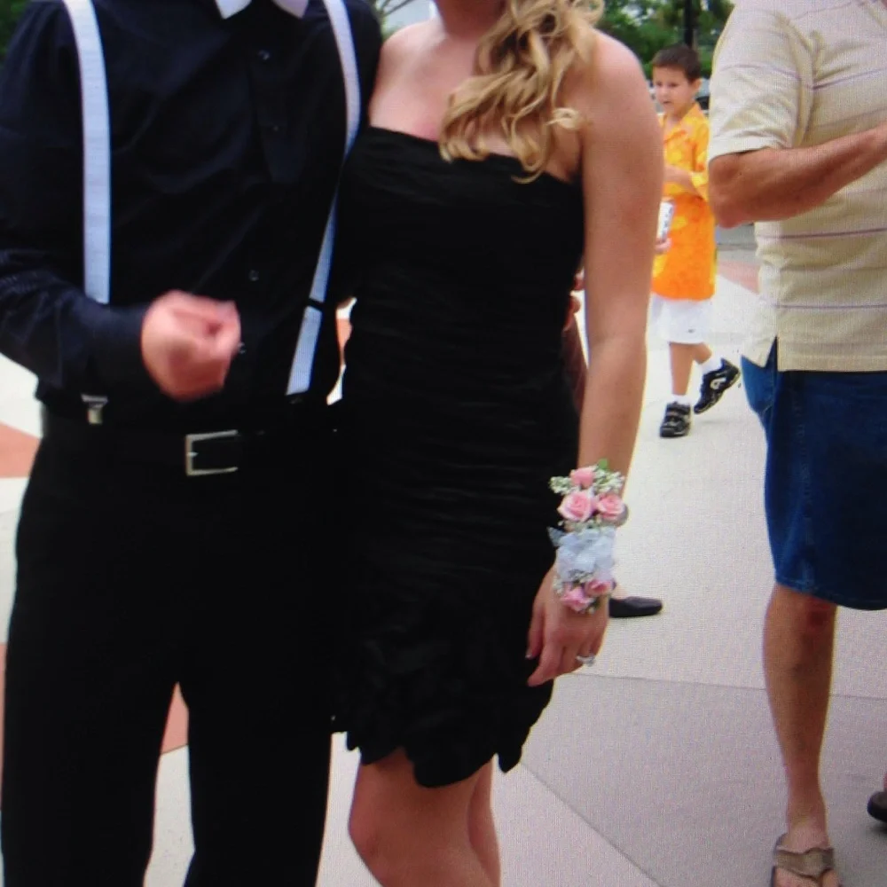 BCBG Maxazria dress - Picture 6 of 7